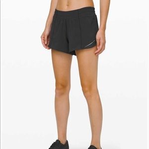 Lululemon Hotty Hot Black Shorts 4” Size 4